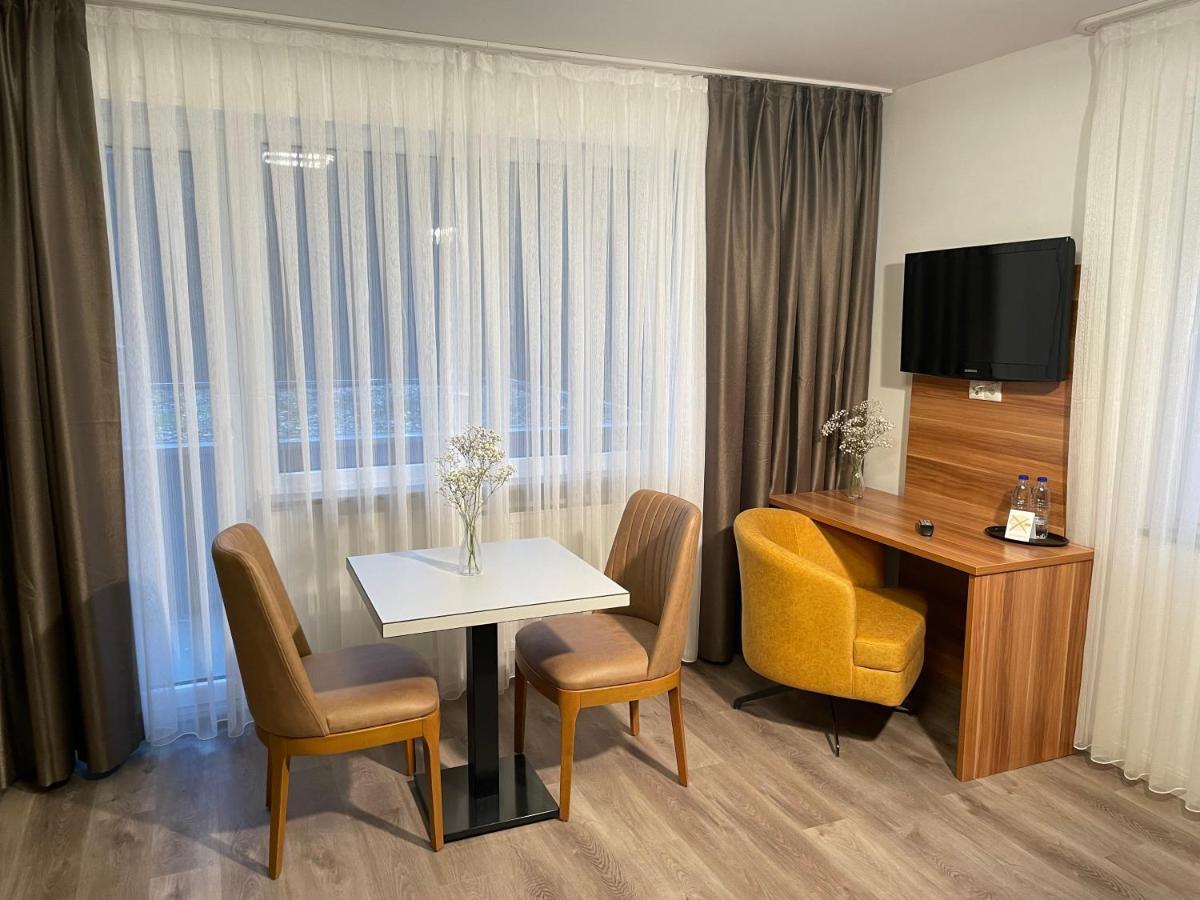 Hotel Schlangenbader Hof Bagian luar foto