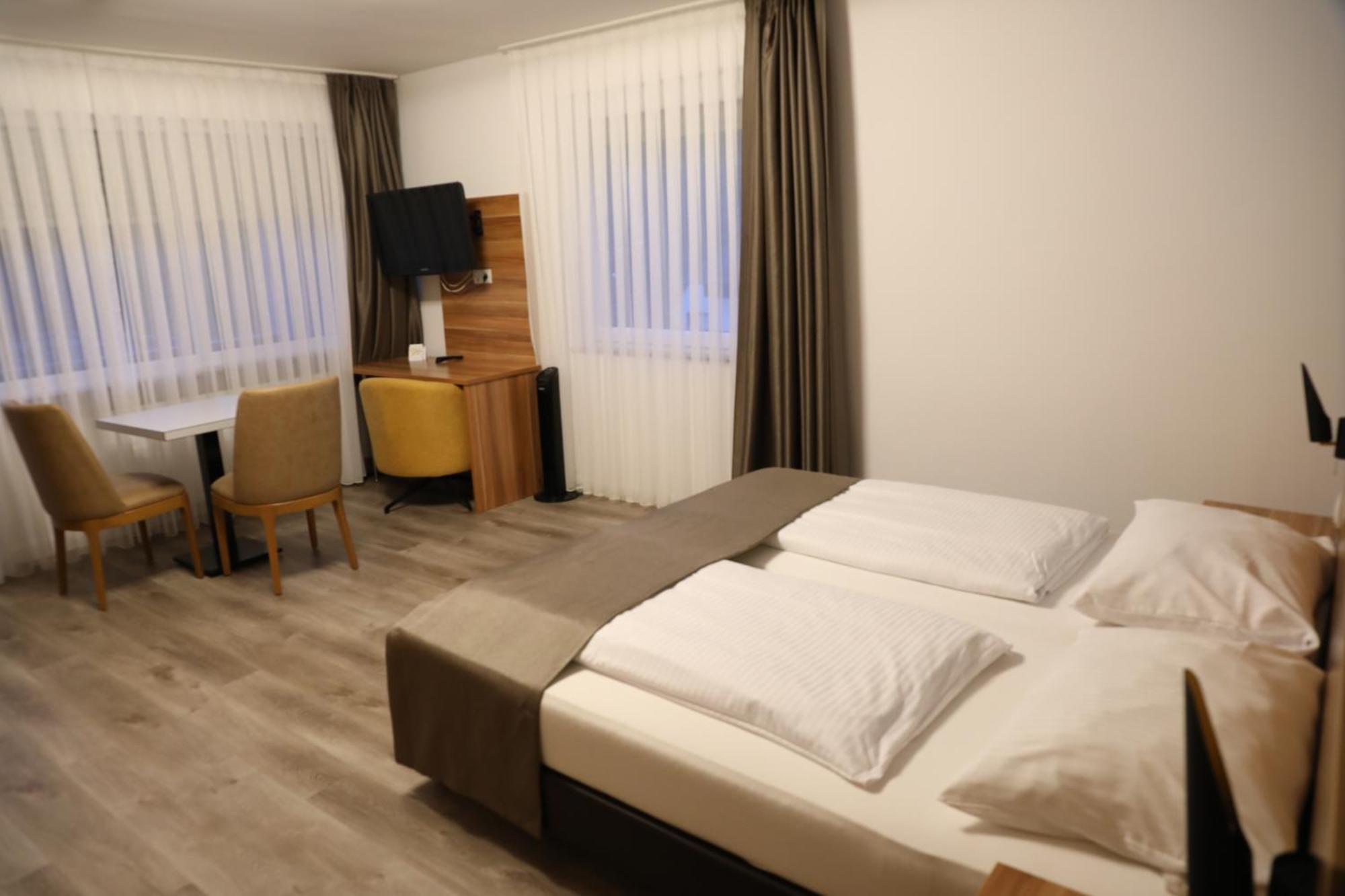 Hotel Schlangenbader Hof Bagian luar foto
