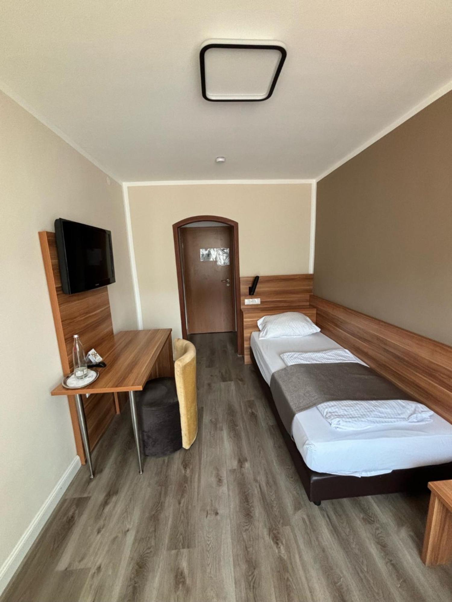Hotel Schlangenbader Hof Bagian luar foto