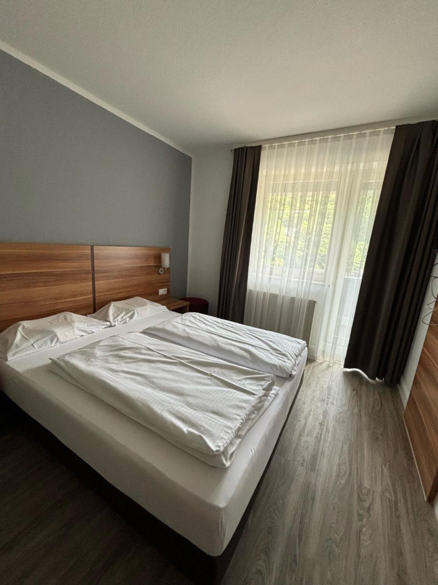 Hotel Schlangenbader Hof Bagian luar foto