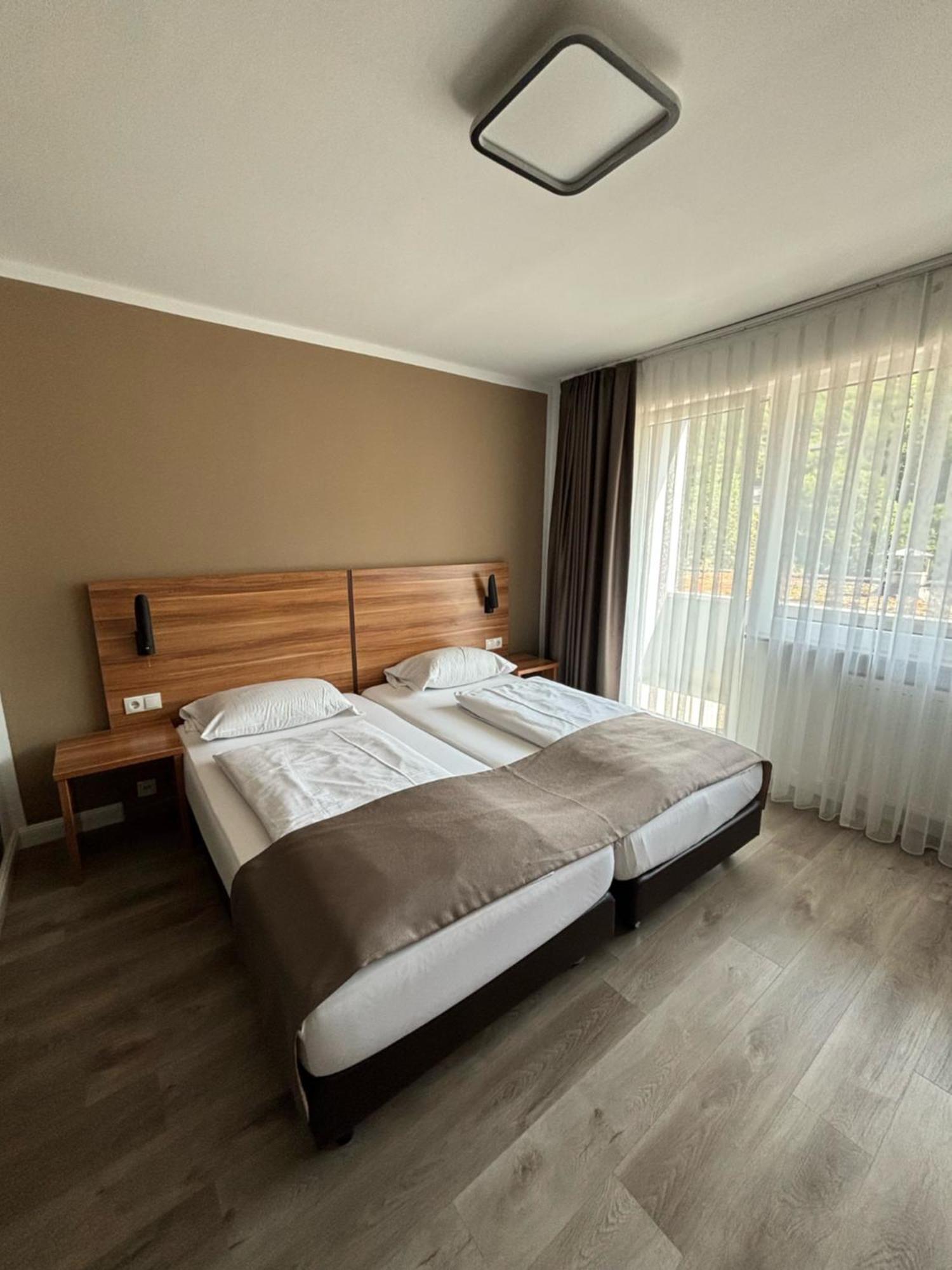 Hotel Schlangenbader Hof Bagian luar foto