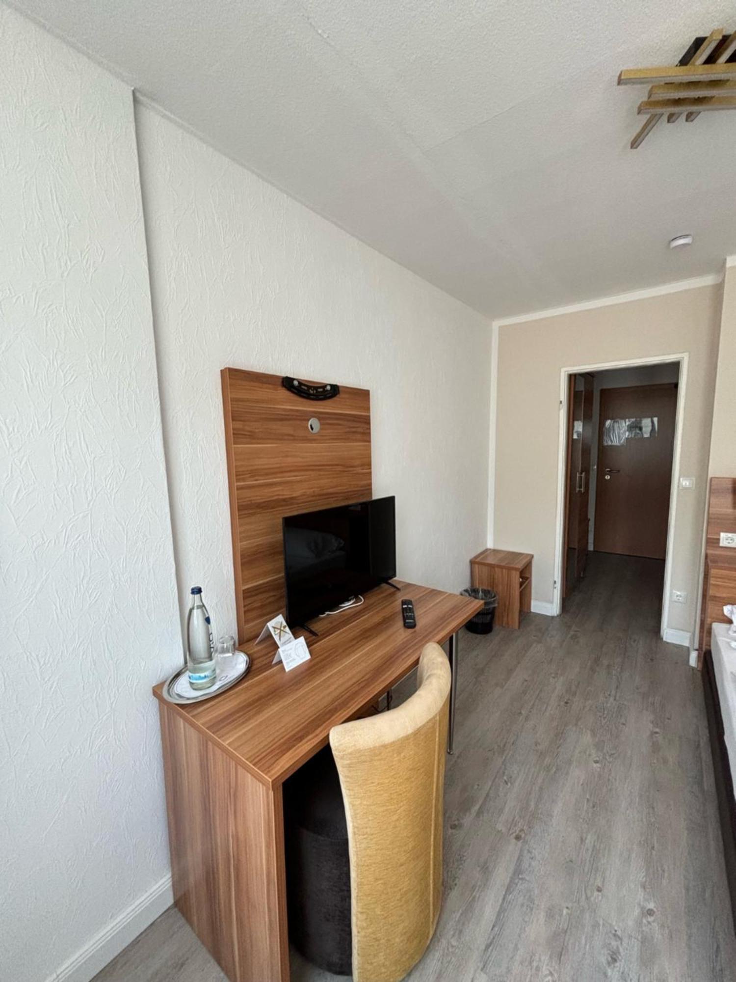 Hotel Schlangenbader Hof Bagian luar foto