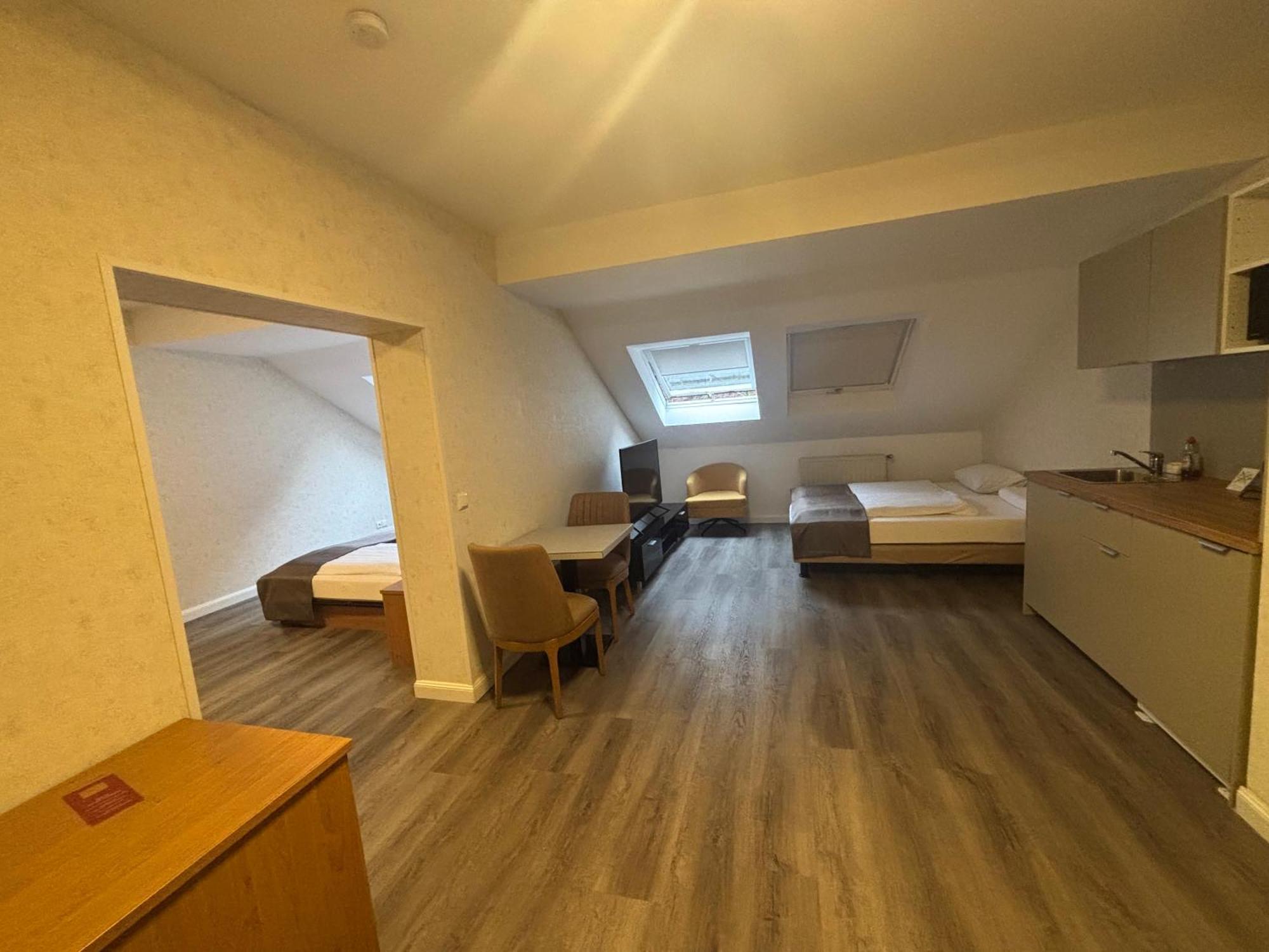 Hotel Schlangenbader Hof Bagian luar foto