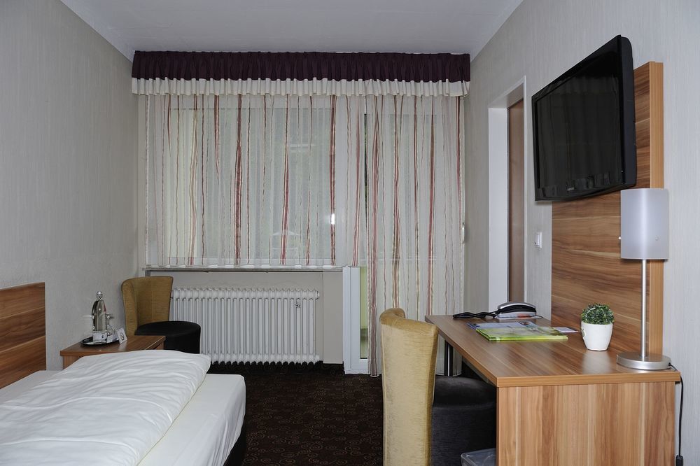 Hotel Schlangenbader Hof Bagian luar foto